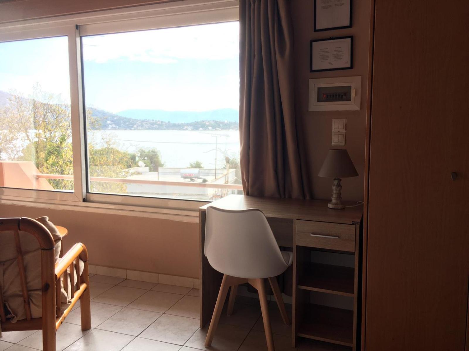 Penthouse Studio Next To The Sea Саламис Экстерьер фото